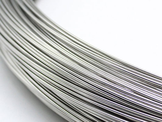 Fios de aço metálicos tratados termicamente, desenhados a frio, diâmetros 0,8 mm - 1,2 mm