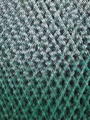 50mmx50mm Rede de Arame farpado Cercas 150mmx150mm Painel de rede de arame farpado